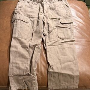 Duluth Trading Co Men's Khaki Cargo Pants